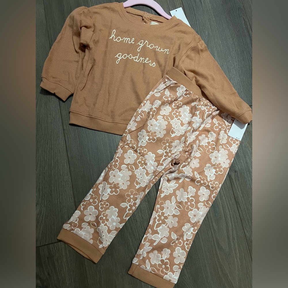 Matching set brown flower bottoms (waffle knit)